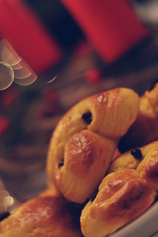 opskrift: luciabrød // svenske lusekatter opskrift: luciabrød // svenske lusekatter