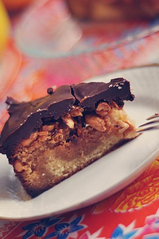 mettes snickerskage // snickers cake mettes snickerskage // snickers cake