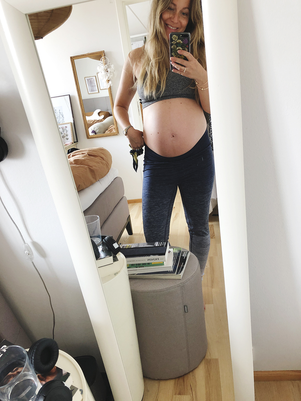 Gravid uge Strip, bøvser (fødsels)forberedelse - Emily