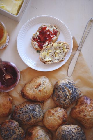 Opskrift: Surdejsboller